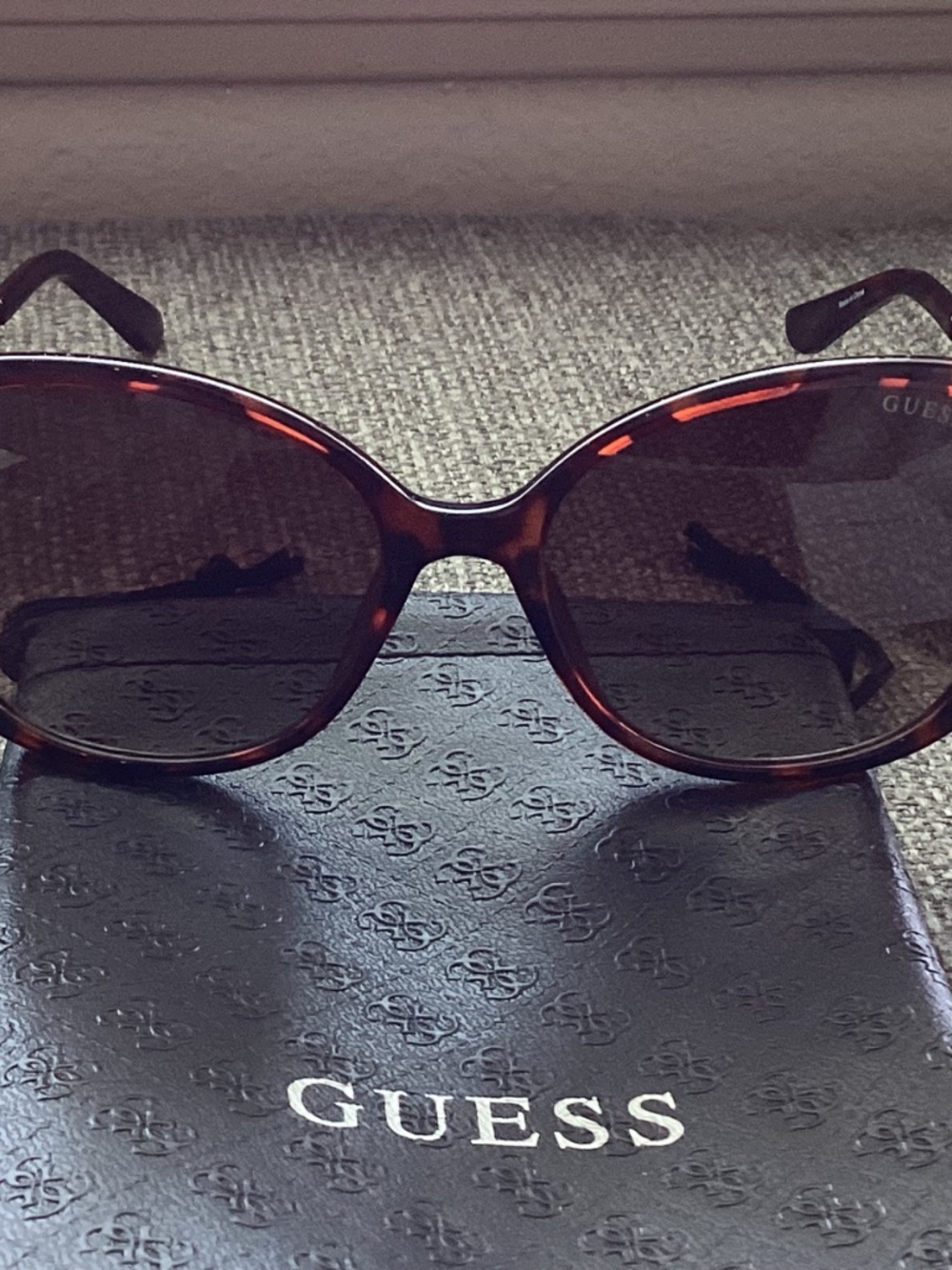 GUESS 55mm Oval Sunglasses - Picture 8 of 8